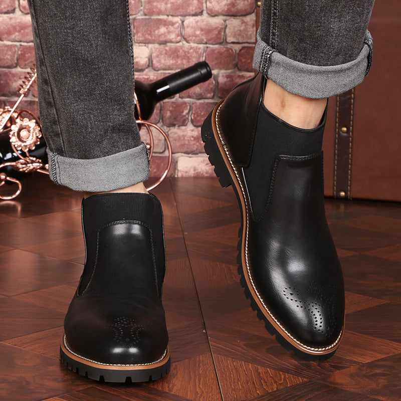 Brogue Chelsea Boots in black