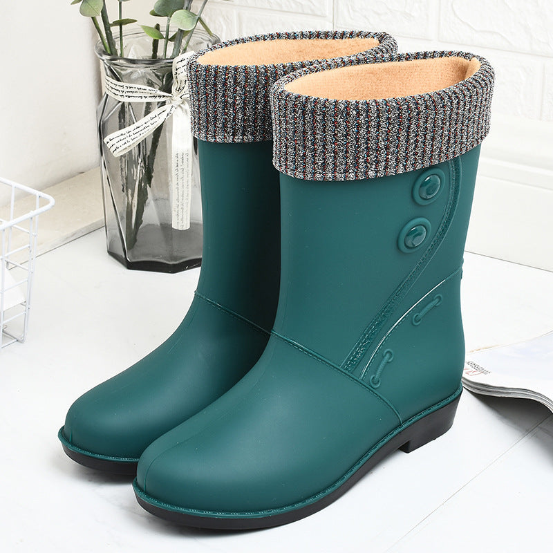 Velvet Lined Knee High Wellies in green
