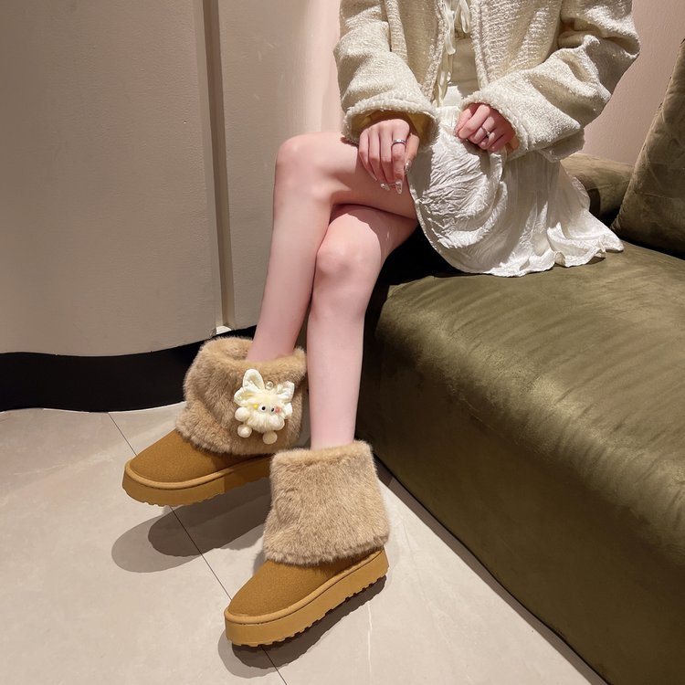 Platform Suede Snow Boots with Fur Cuff, photo 1