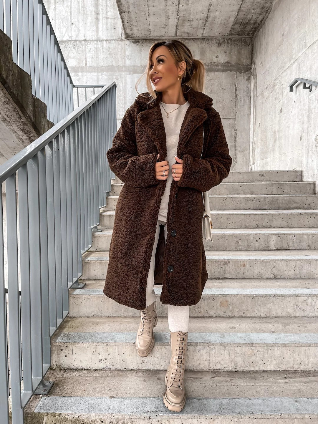 Teddy Coat With Lapels in brown